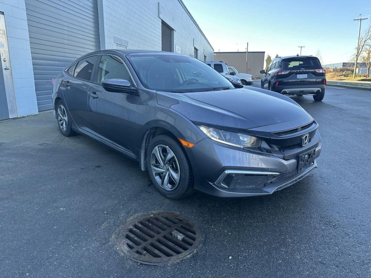 2020 Honda Civic LX Sedan CVT Clean title no accidents - Photo #4