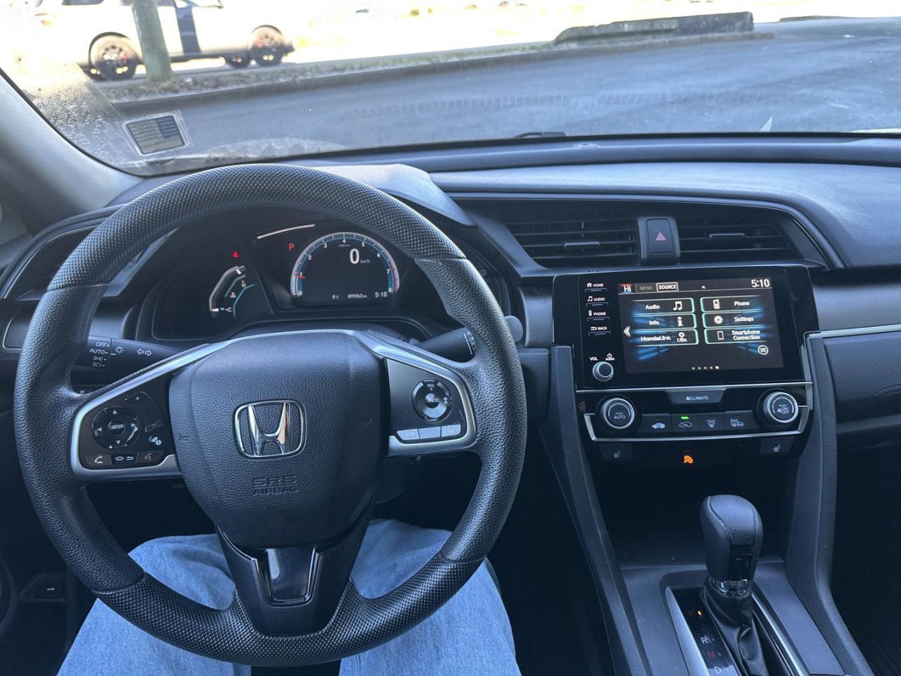 2020 Honda Civic LX Sedan CVT Clean title no accidents - Photo #13