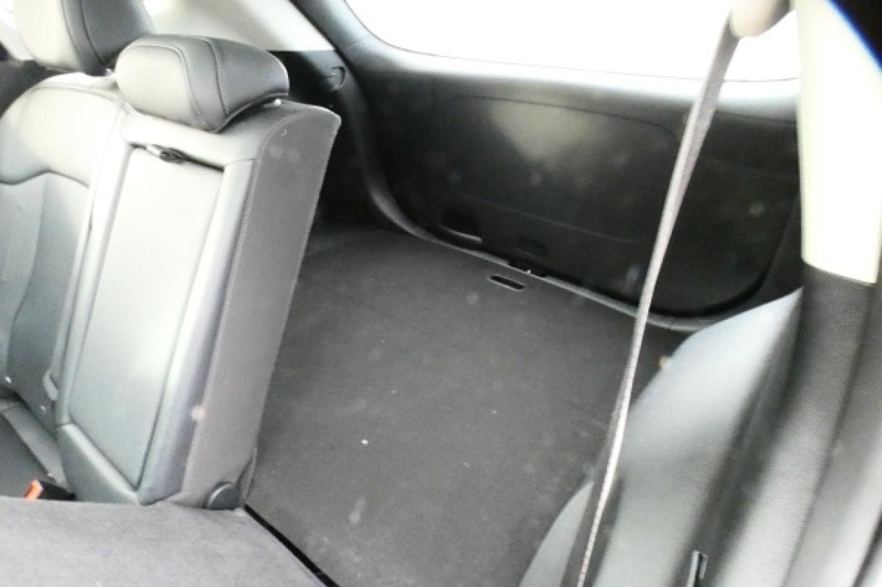 2023 Kia Sportage EX AWD w/Htd Leather, pano S/R, NAV, BUC - Photo #9