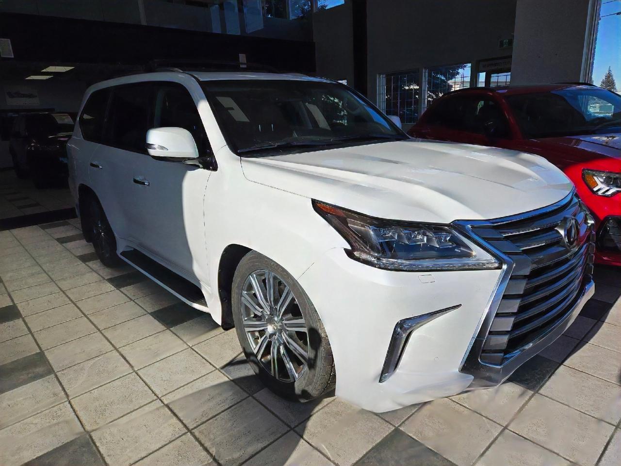 Used 2017 Lexus LX 570 4WD Full Load | ALL CREDIT ACCEPTED!! for sale in Airdrie, AB