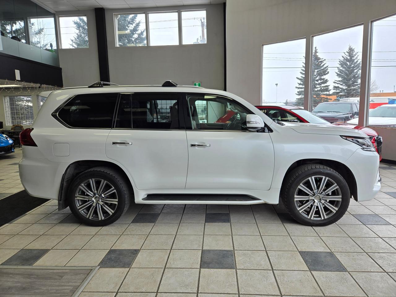 2017 Lexus LX 570 4WD Full Load | ALL CREDIT ACCEPTED!! - Photo #8