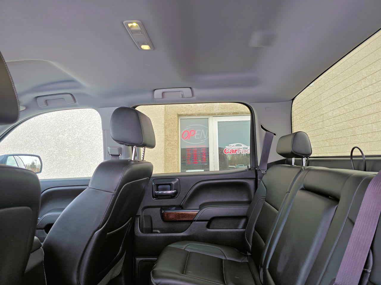 2014 GMC Sierra 1500 SLE CREW CAB HEATED LEATHER SEATS - Photo #10