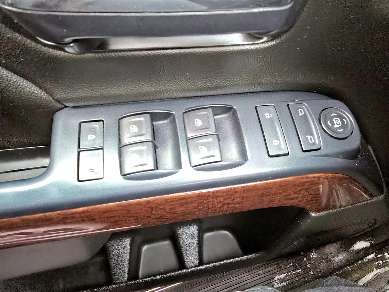 1739038821