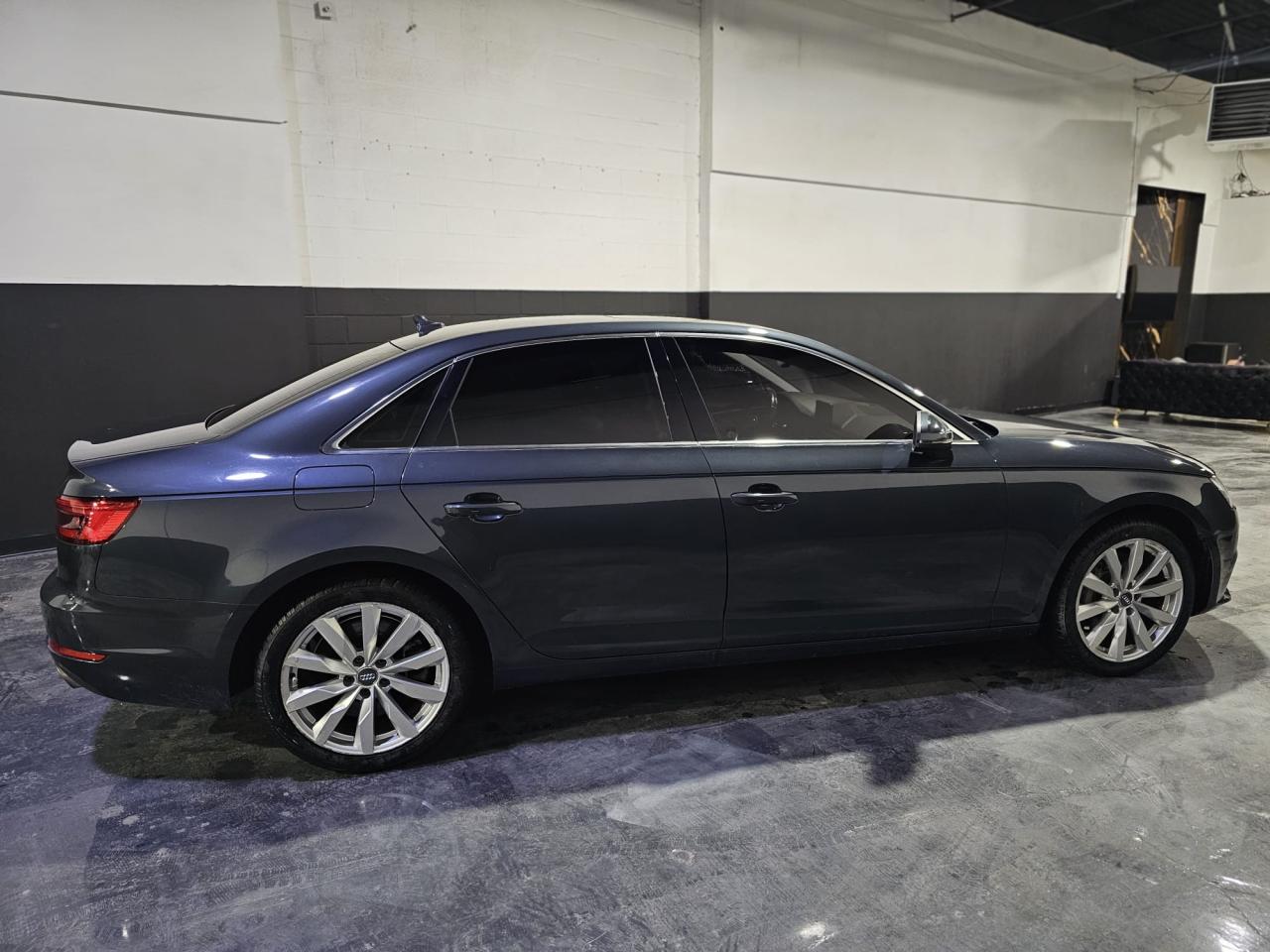 2017 Audi A4 4dr Sdn Auto Komfort quattro - Photo #6
