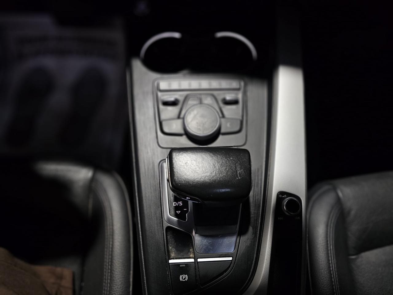 2017 Audi A4 4dr Sdn Auto Komfort quattro - Photo #14
