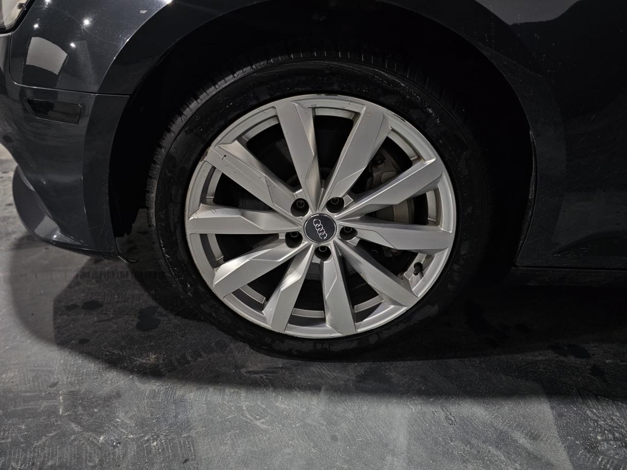 2017 Audi A4 4dr Sdn Auto Komfort quattro - Photo #17