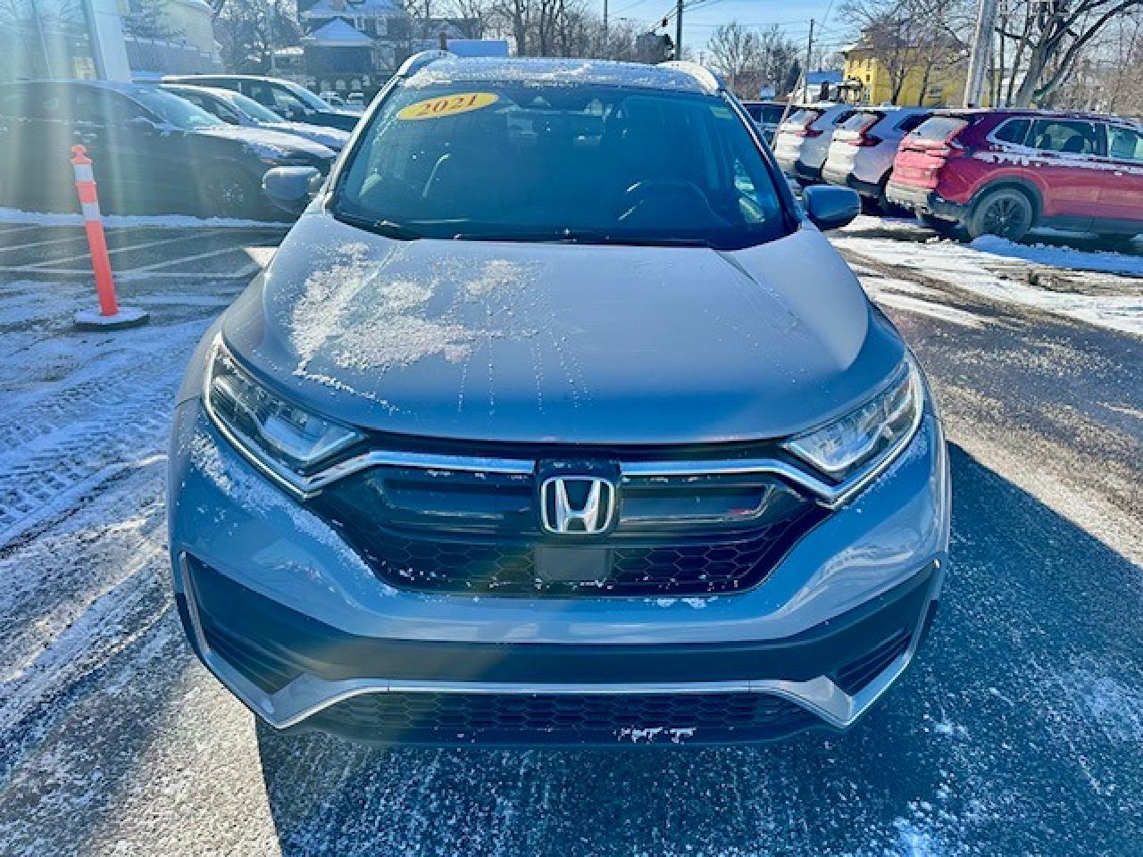 2021 Honda CR-V Touring Photo2