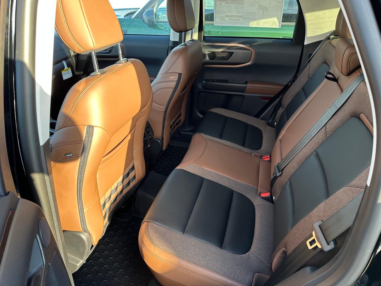 2025 Ford Bronco Sport OUTER BANKS 4x4 300A Photo5