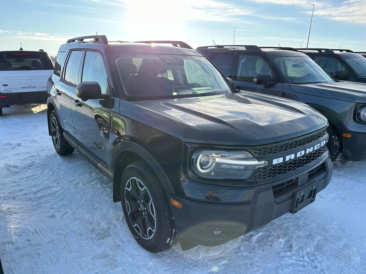 2025 Ford Bronco Sport OUTER BANKS 4x4 300A Photo5