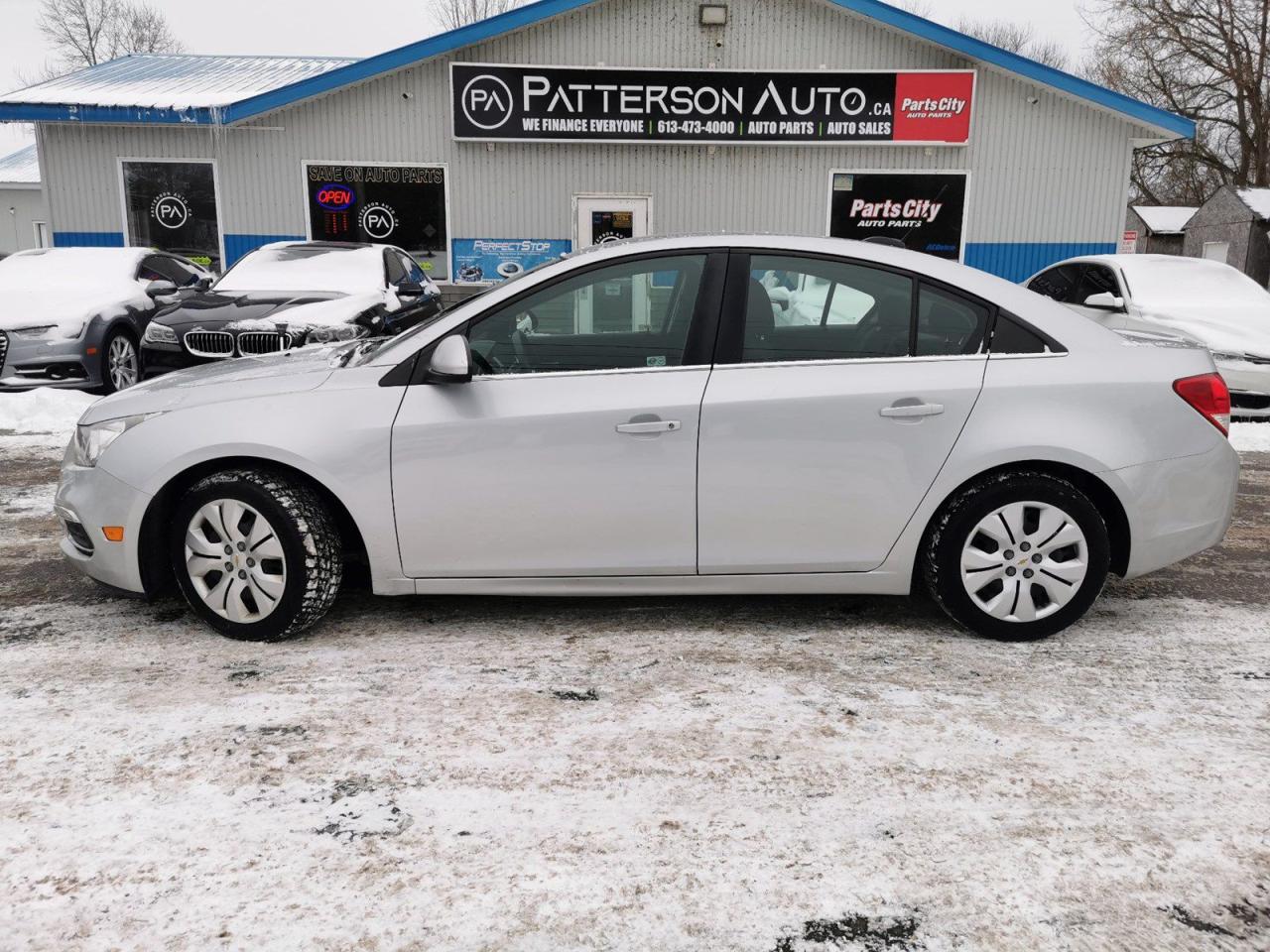 2015 Chevrolet Cruze 1LT - Photo #2