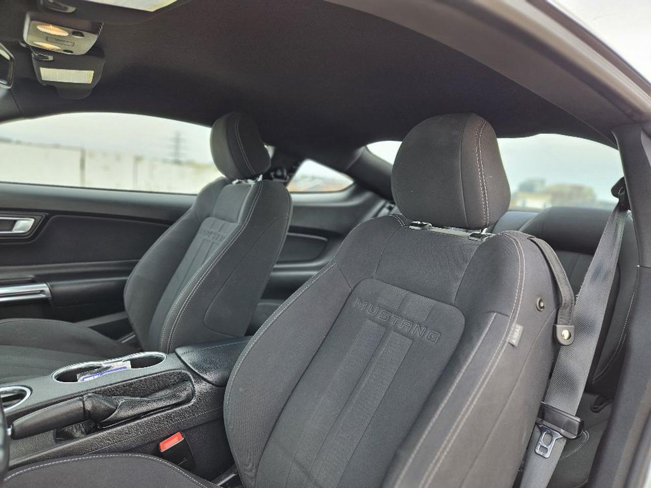 2020 Ford Mustang ECOBOOST FASTBACK-AUTOMATIC-NAVIGATION Photo