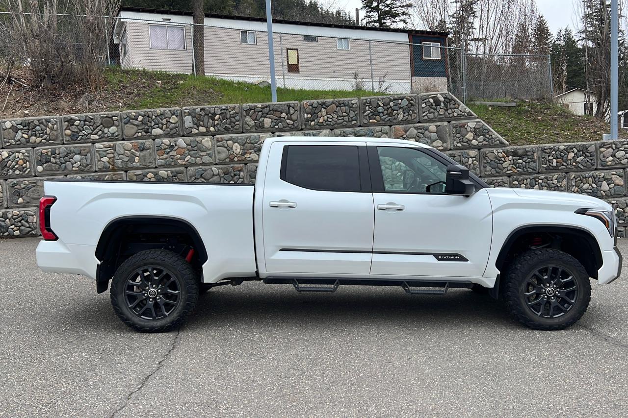 2023 Toyota Tundra CrewMax Platinum L PLAT Photo4