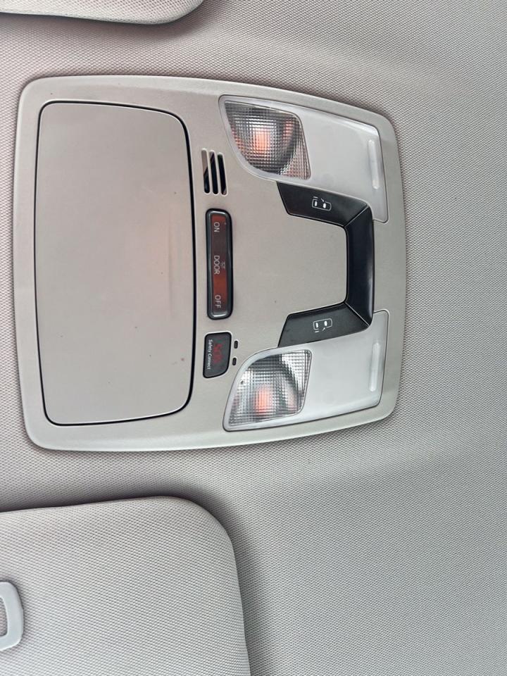 2018 Toyota Sienna LE - Photo #34