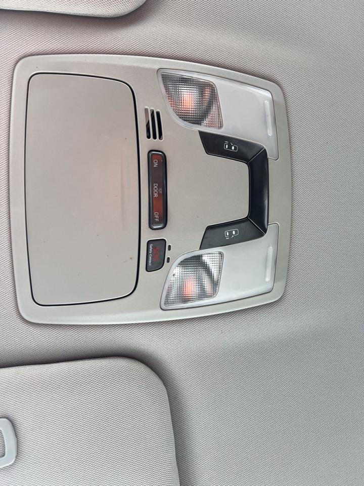 2018 Toyota Sienna LE - Photo #34