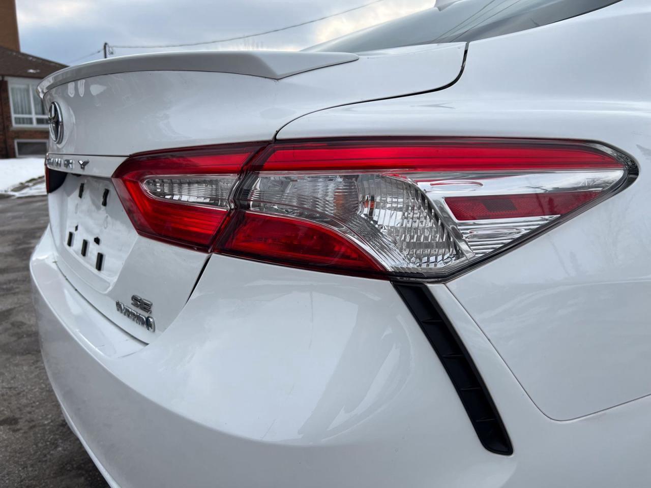 2020 Toyota Camry HYBRID SE HYBRID - Photo #7