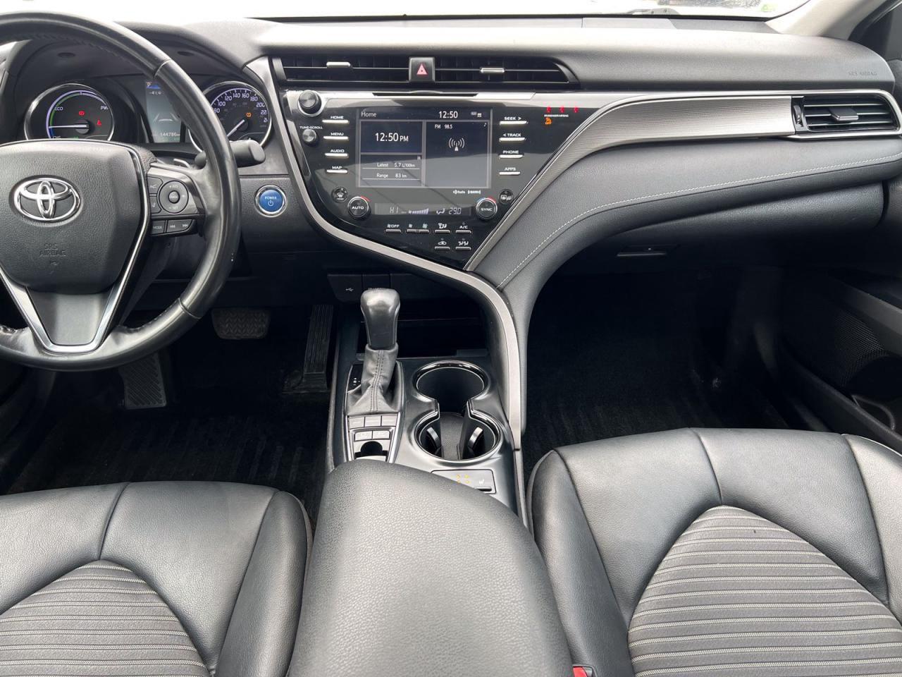 2020 Toyota Camry HYBRID SE HYBRID - Photo #29