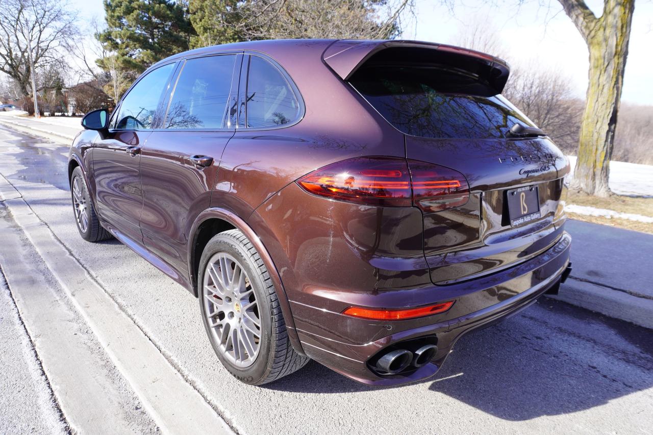 2016 Porsche Cayenne GTS / 1 OWNER / STUNNING COMBO / DEALER SERVICED Photo2