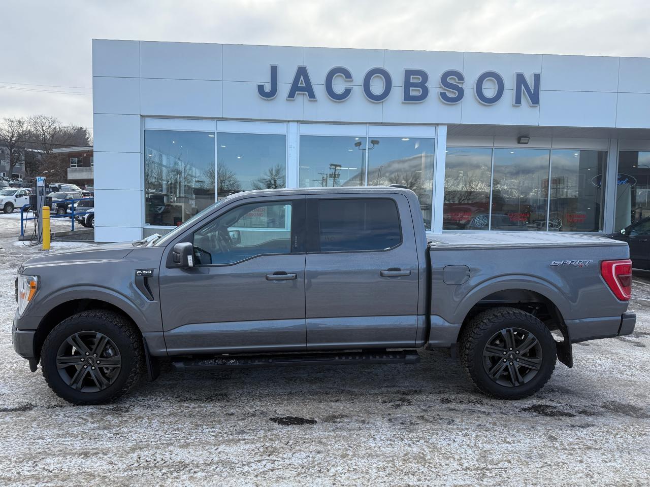 2021 Ford F-150 XLT Photo5