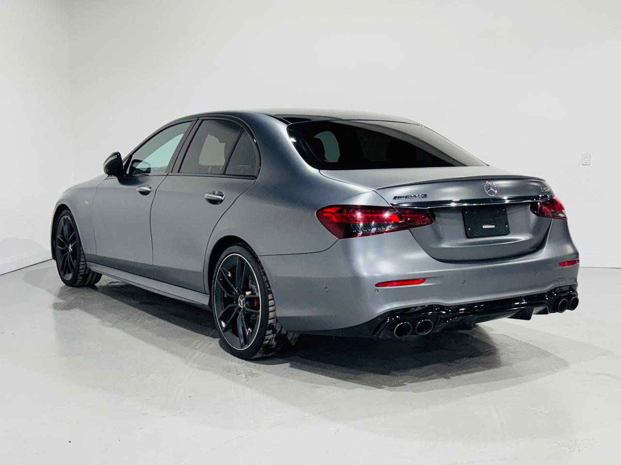 2022 Mercedes-Benz E-Class AMG E 53 / MAGNO GREY - Photo #7