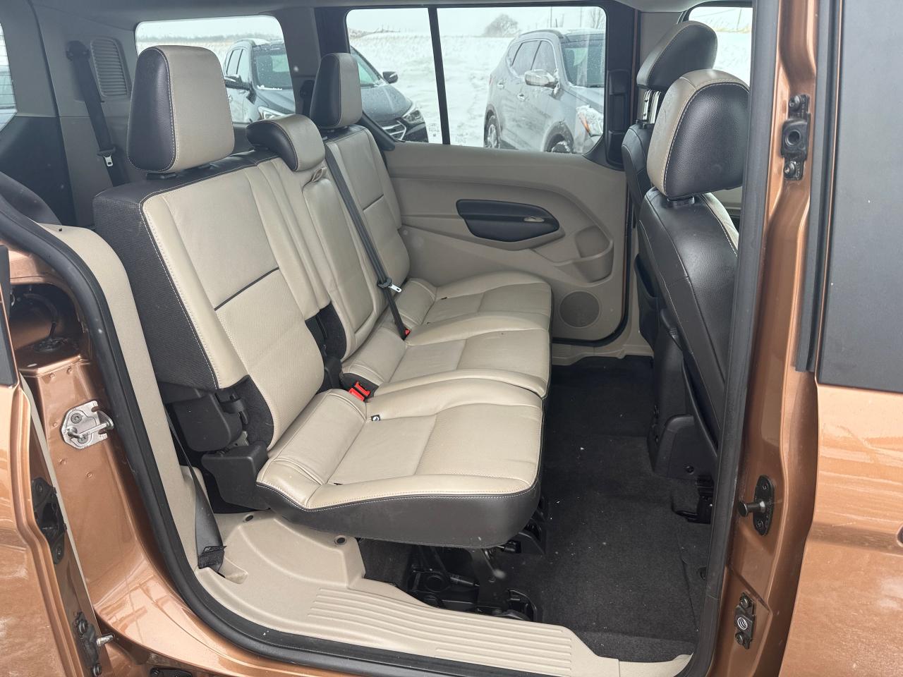 2014 Ford Transit Connect Titanium - Photo #10