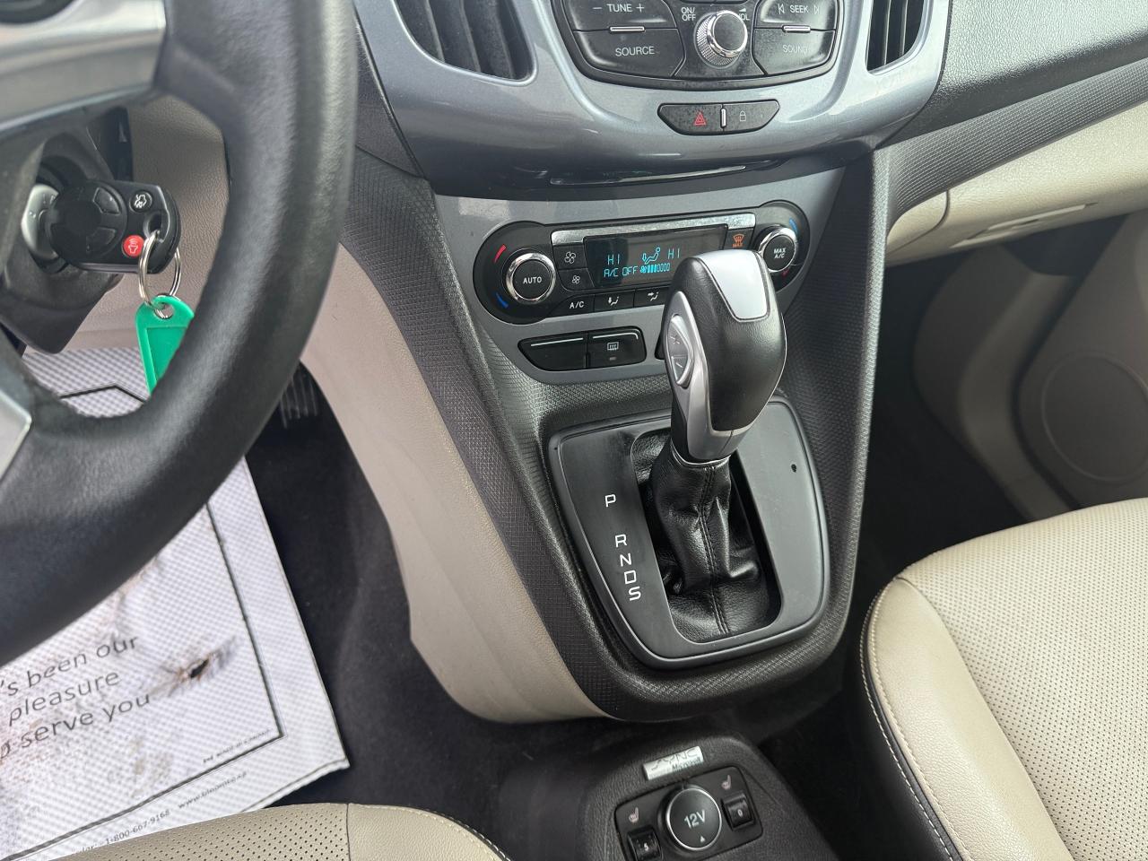 2014 Ford Transit Connect Titanium - Photo #12