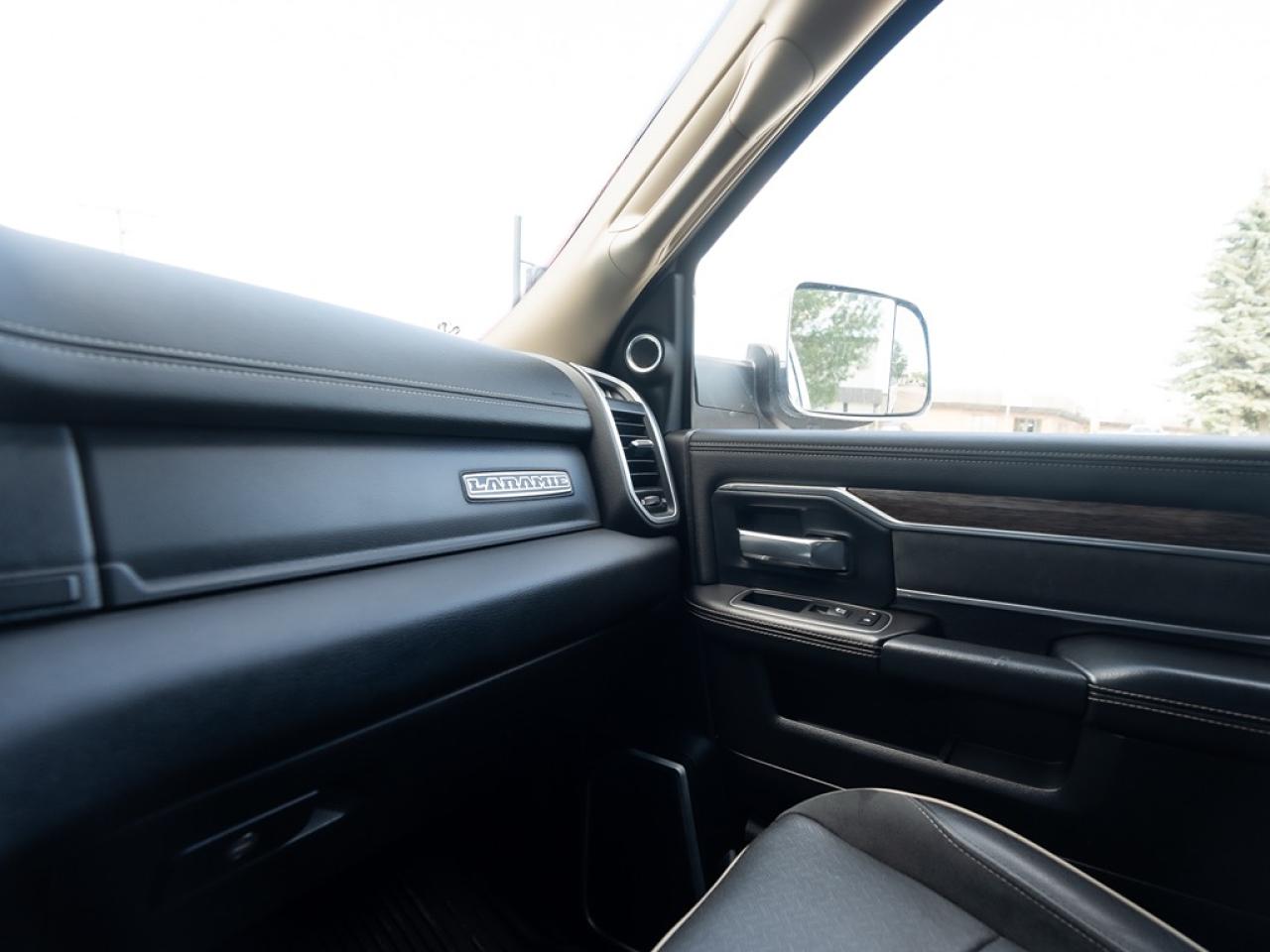 2020 RAM 2500 Laramie 4x4 Crew Cab 6'4" Box Photo12