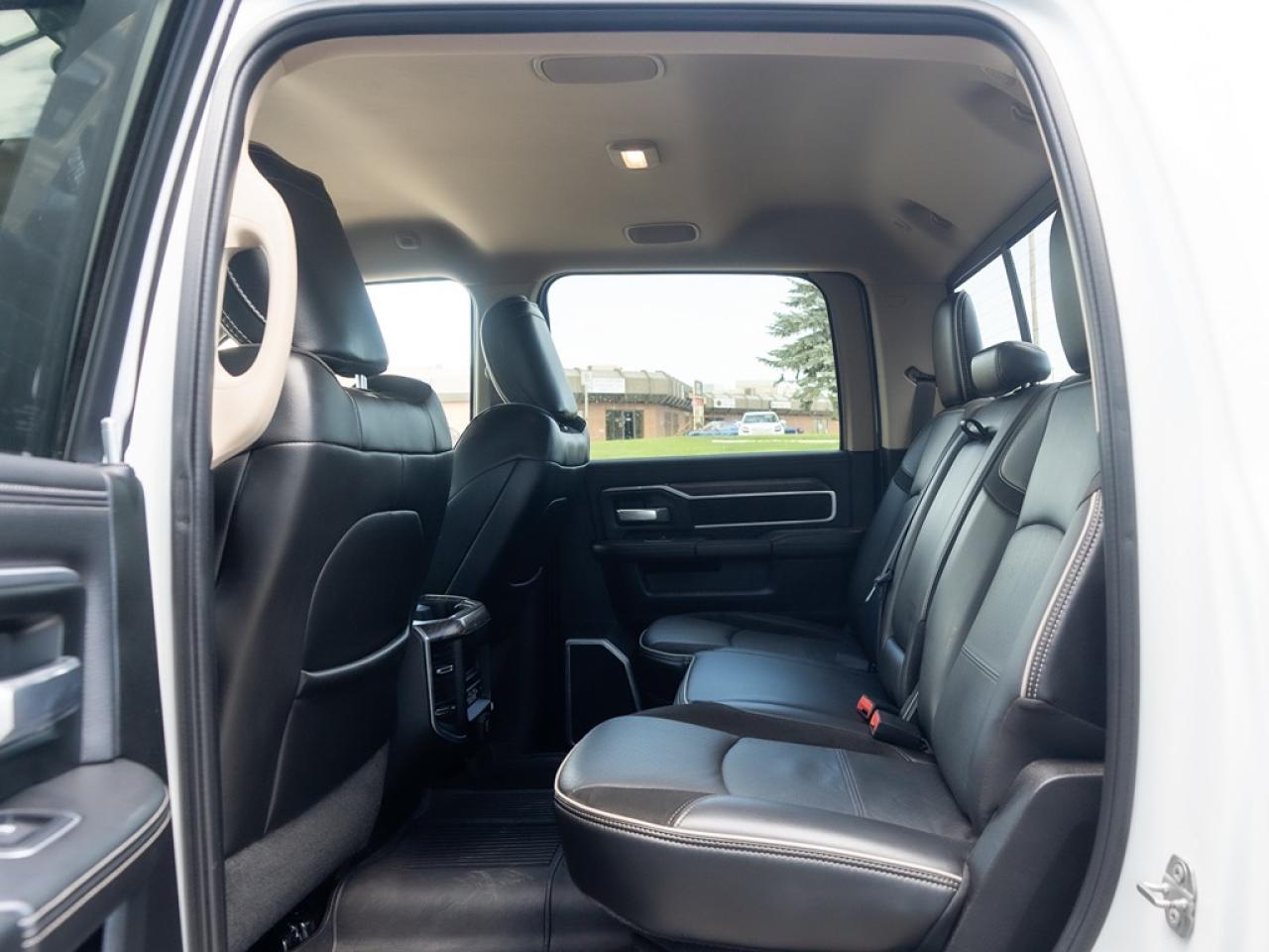 2020 RAM 2500 Laramie 4x4 Crew Cab 6'4" Box Photo17