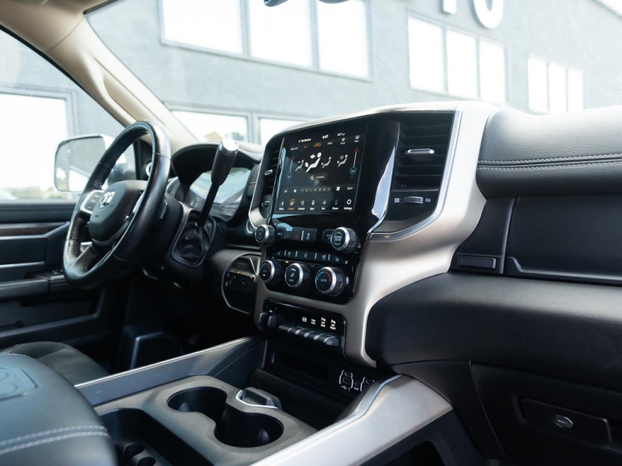 2020 RAM 2500 Laramie 4x4 Crew Cab 6'4" Box Photo20