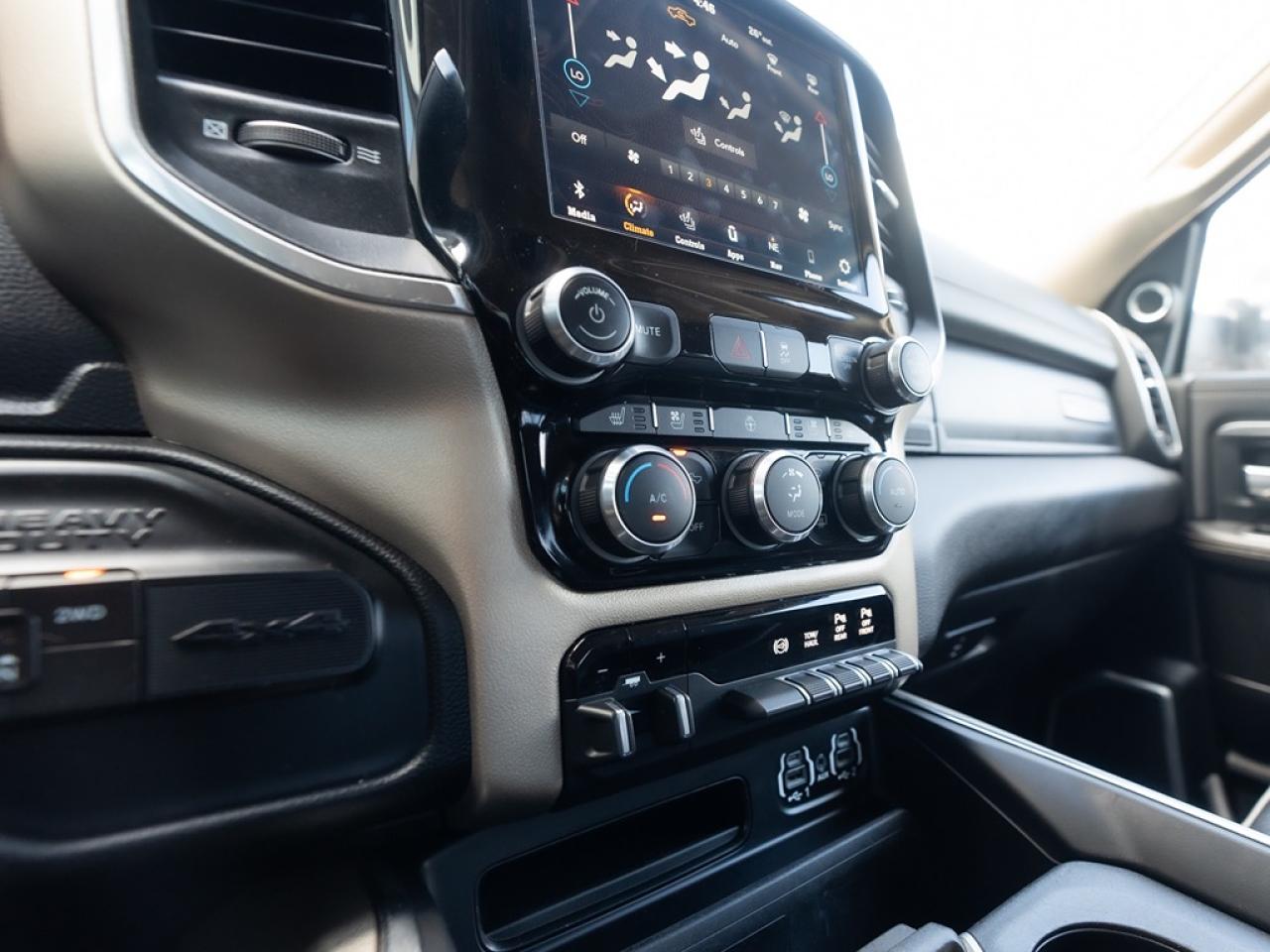 2020 RAM 2500 Laramie 4x4 Crew Cab 6'4" Box Photo14