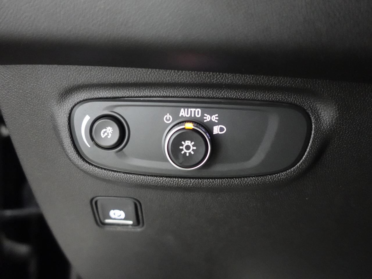 2022 GMC Terrain SLE | AWD | Power Hatch | BSM | ACC | CarPlay Photo