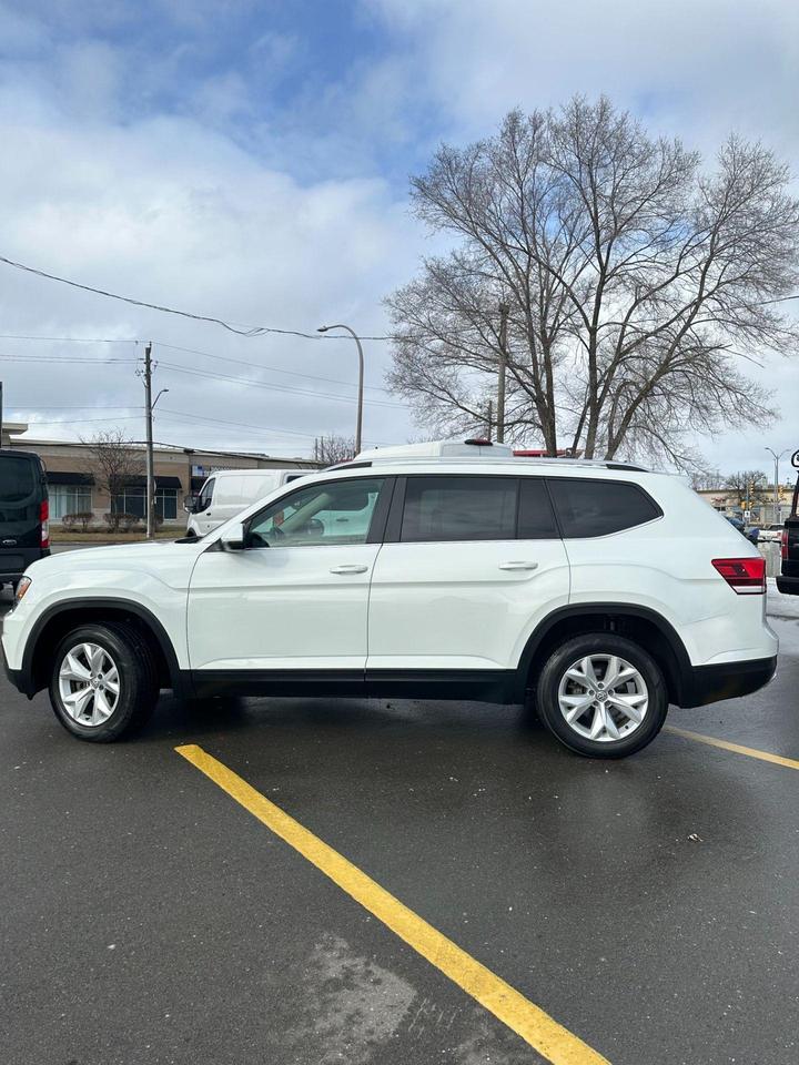 2018 Volkswagen Atlas 3.6L V6 LAUNCH EDITION Photo