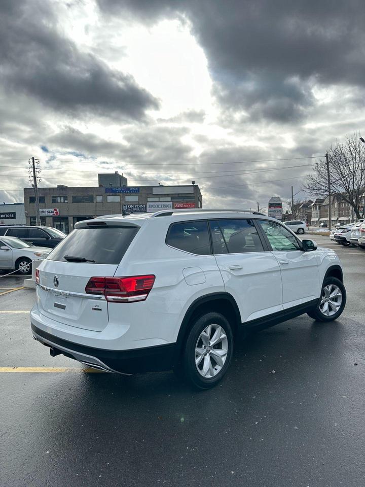 2018 Volkswagen Atlas 3.6L V6 LAUNCH EDITION Photo