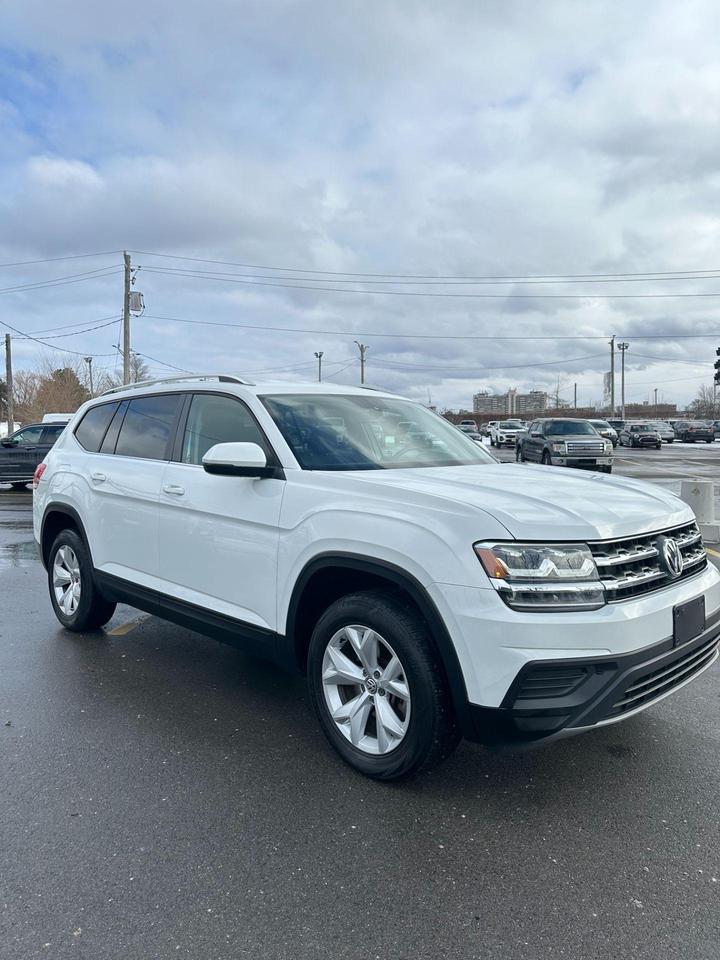 2018 Volkswagen Atlas 3.6L V6 LAUNCH EDITION Photo