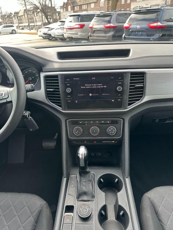 2018 Volkswagen Atlas 3.6L V6 LAUNCH EDITION Photo
