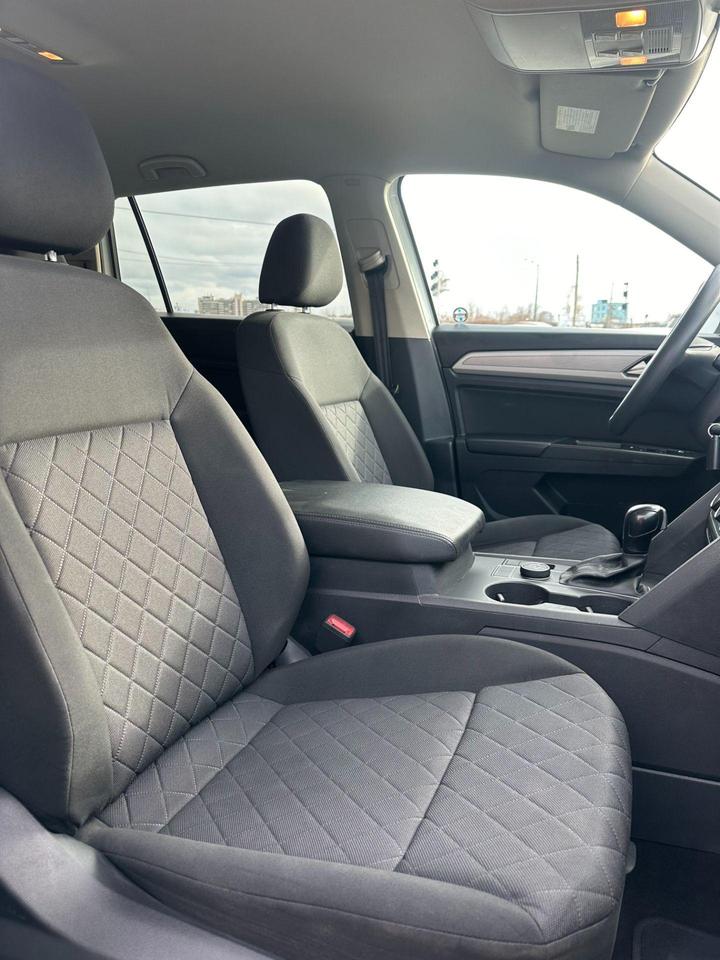 2018 Volkswagen Atlas 3.6L V6 LAUNCH EDITION Photo