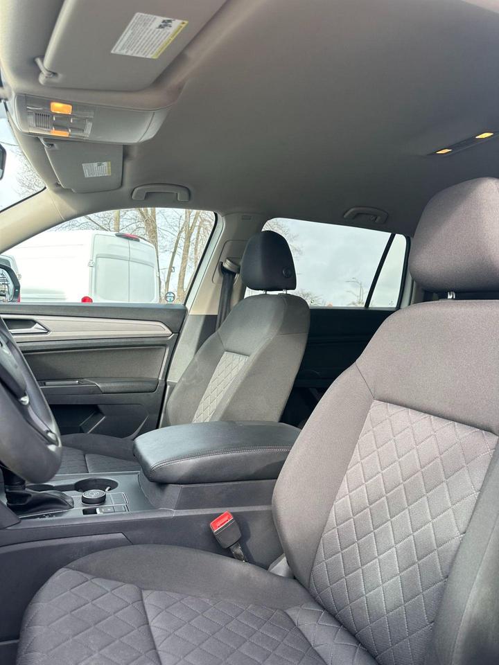 2018 Volkswagen Atlas 3.6L V6 LAUNCH EDITION Photo