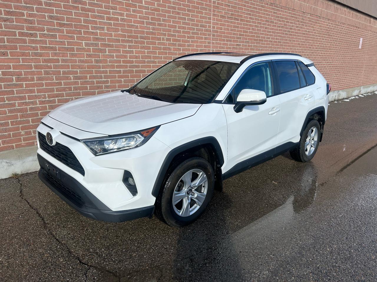 Used 2021 Toyota RAV4 XLE for sale in Ajax, ON