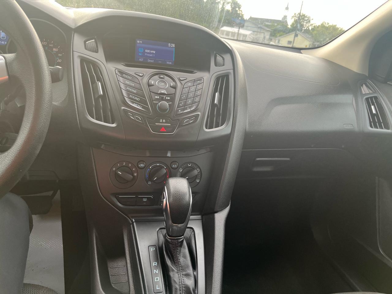 2014 Ford Focus S - Photo #10