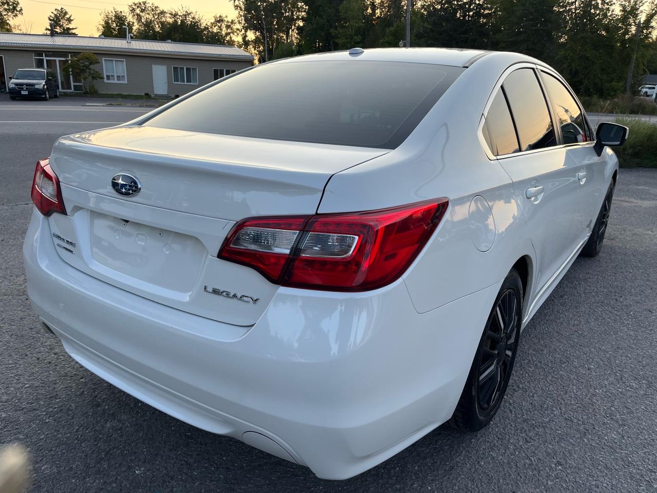 2015 Subaru Legacy 2.5i AWD - Photo #7