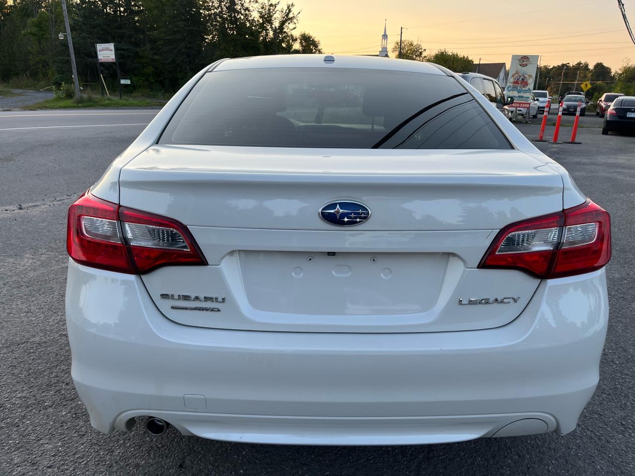 2015 Subaru Legacy 2.5i AWD - Photo #5