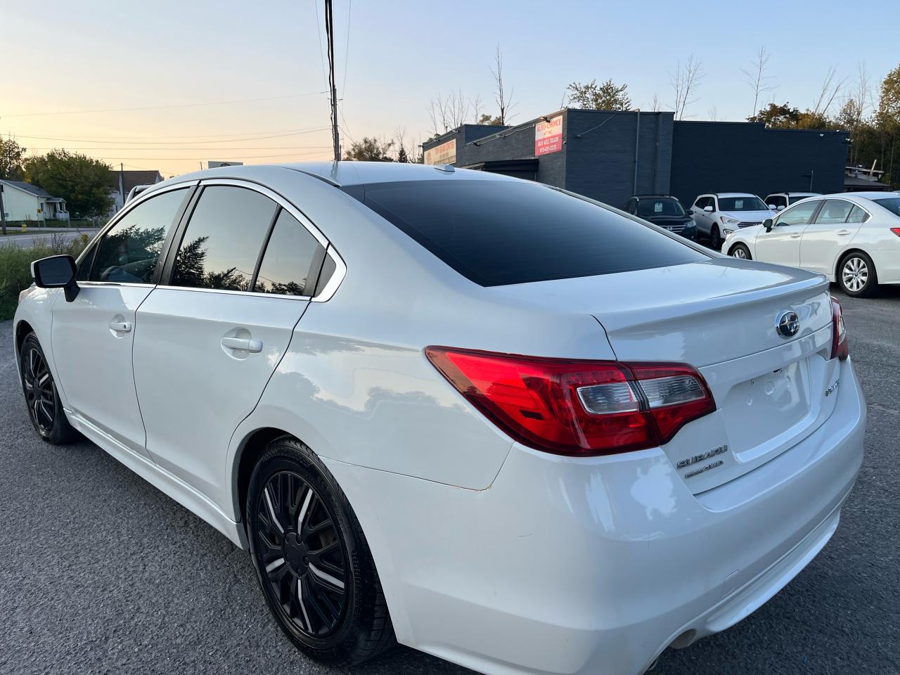 2015 Subaru Legacy 2.5i AWD - Photo #4