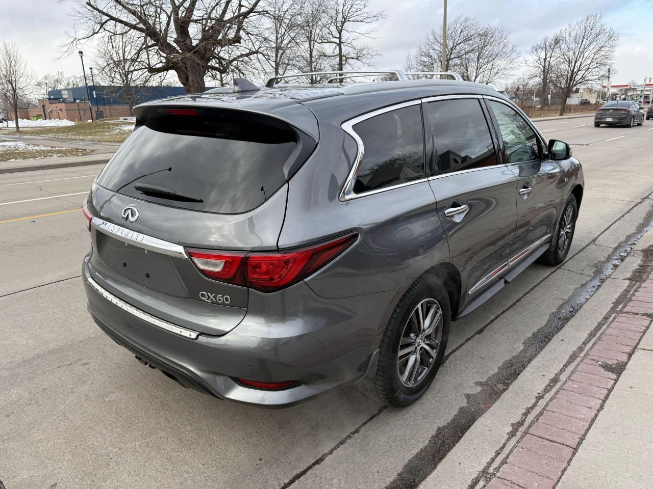 2017 Infiniti QX60 AWD 4dr - Photo #12