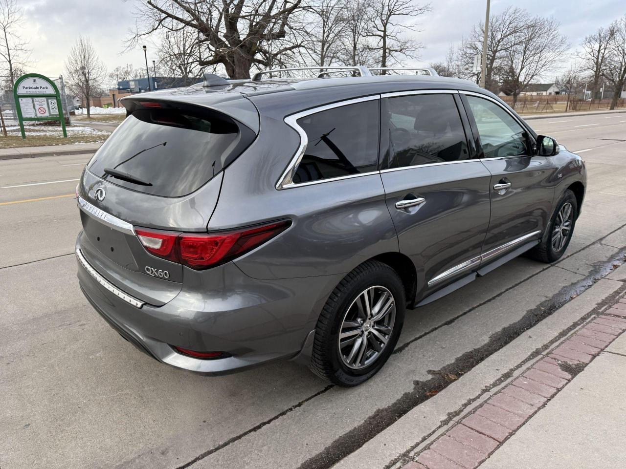 2017 Infiniti QX60 AWD 4dr - Photo #13