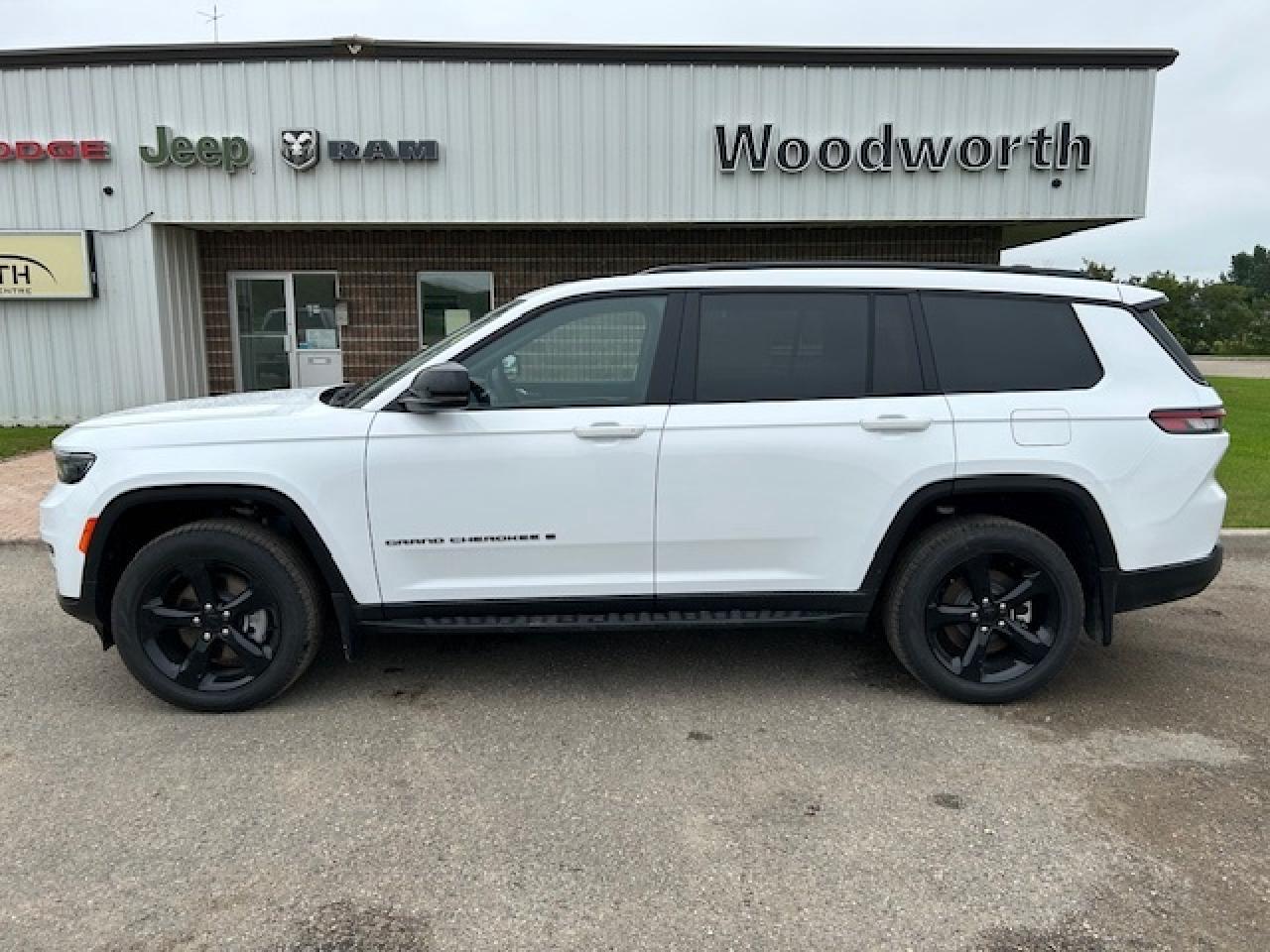 New 2025 Jeep Grand Cherokee L Limited for sale in Kenton, MB