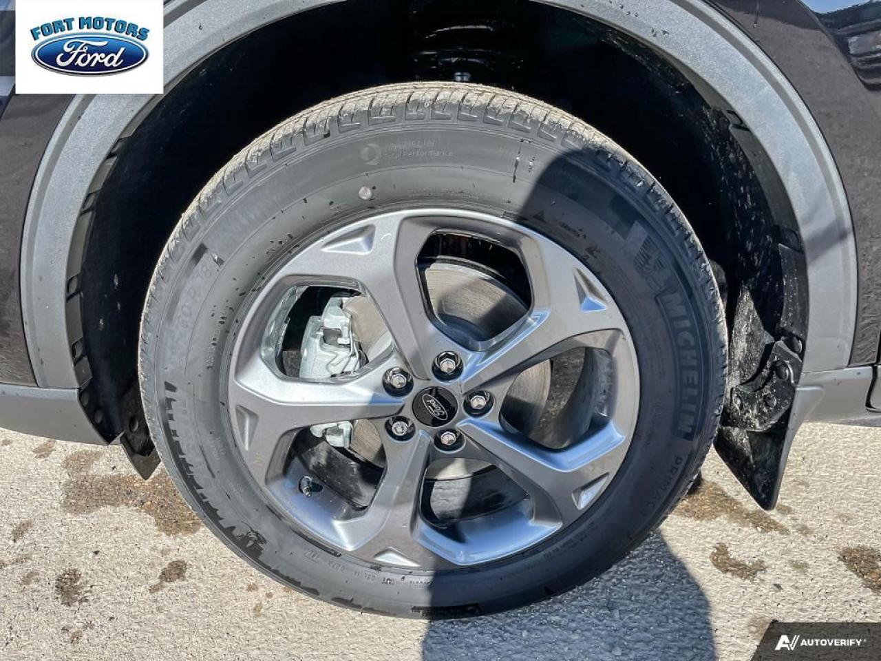 2025 Ford Escape ST-Line Photo5
