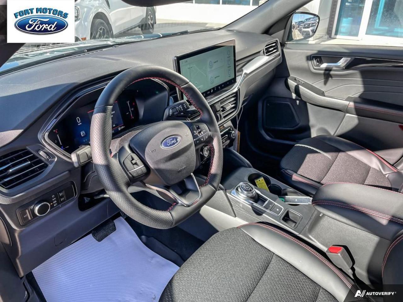 2025 Ford Escape ST-Line Photo5