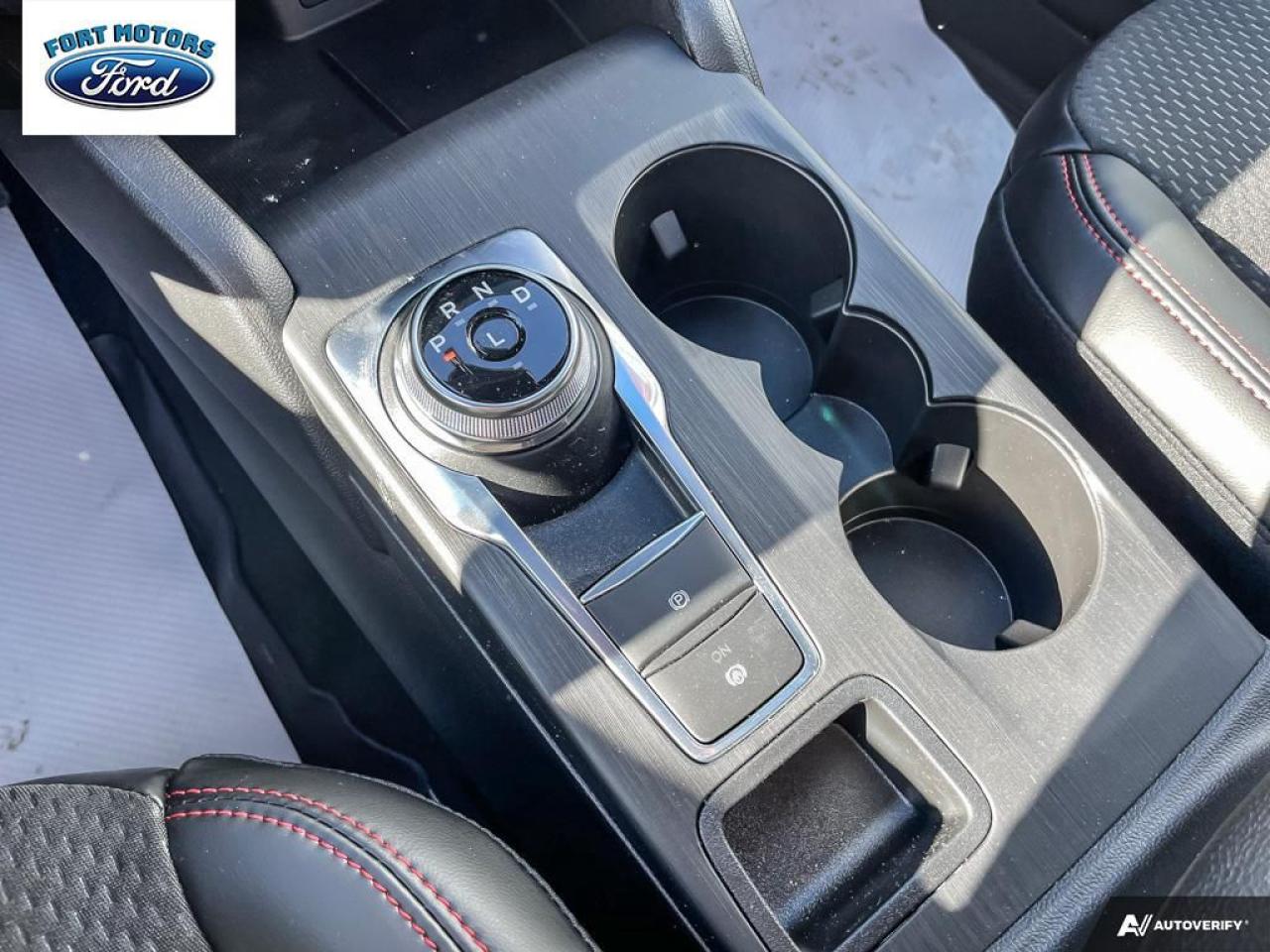 2025 Ford Escape ST-Line Photo5