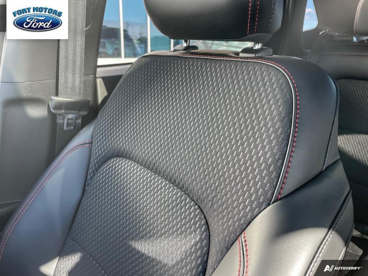 2025 Ford Escape ST-Line Photo5