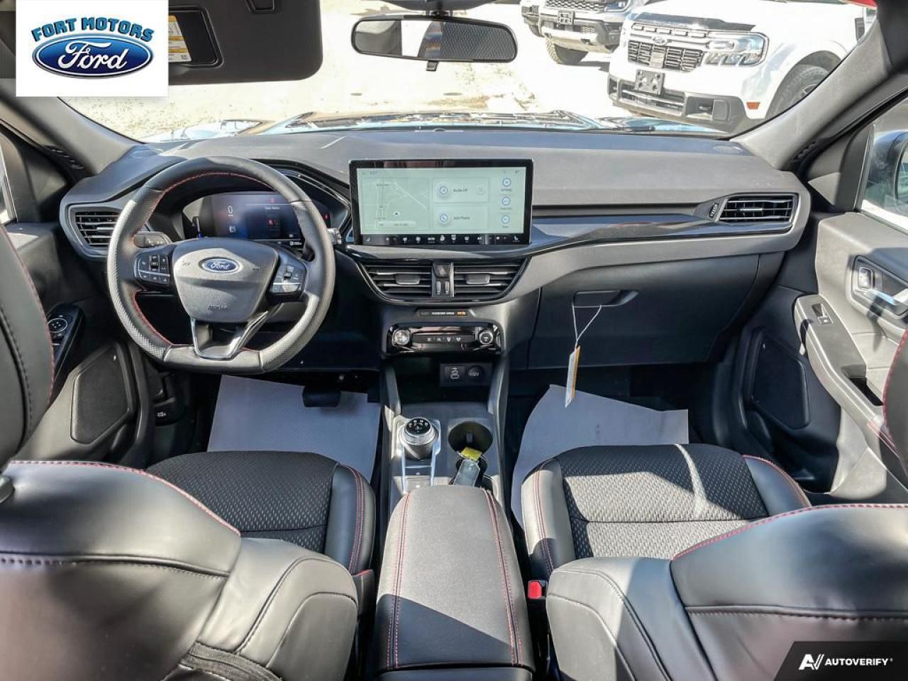 2025 Ford Escape ST-Line Photo5
