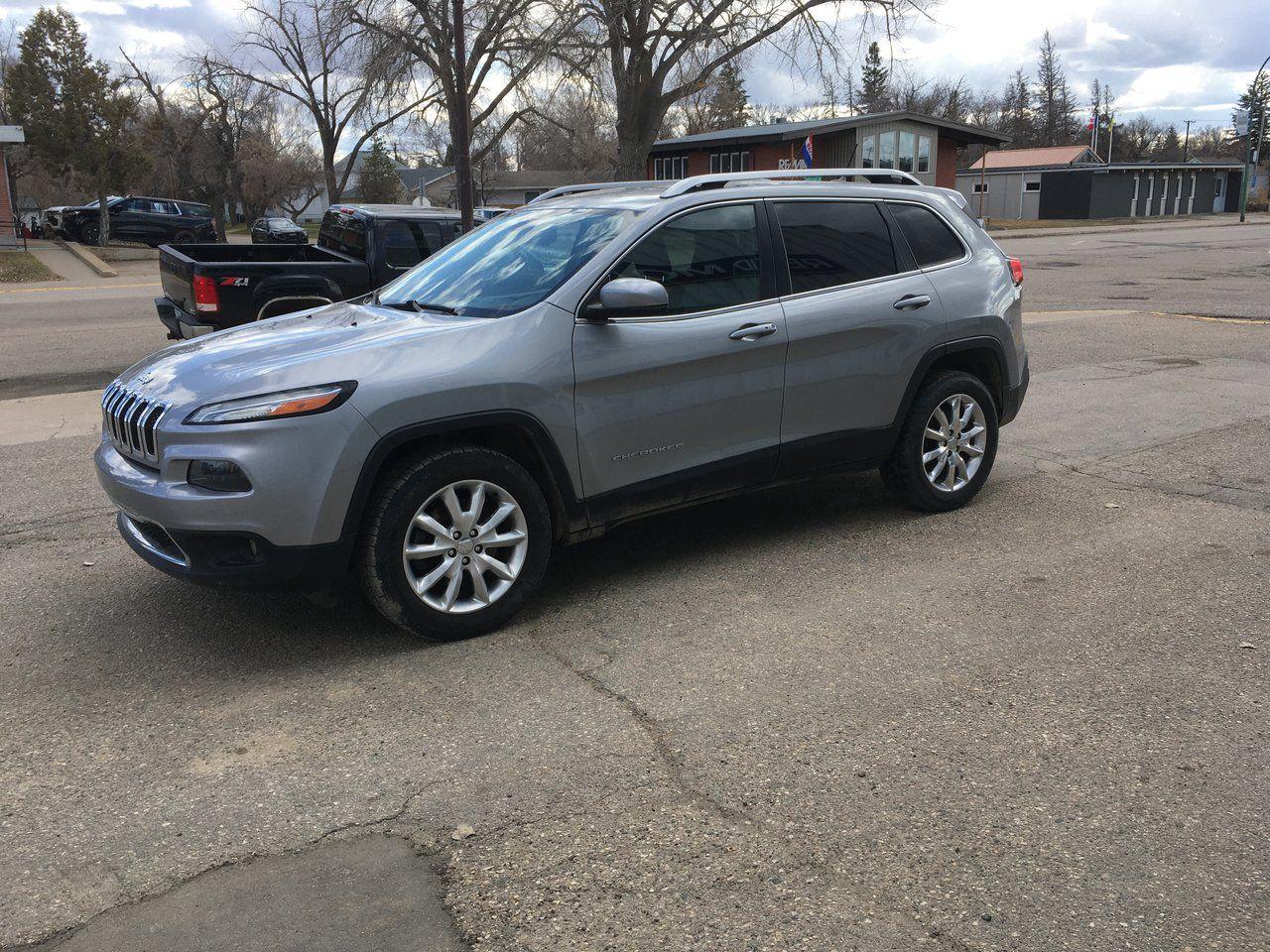 Used 2015 Jeep Cherokee Limited for sale in Outlook, SK